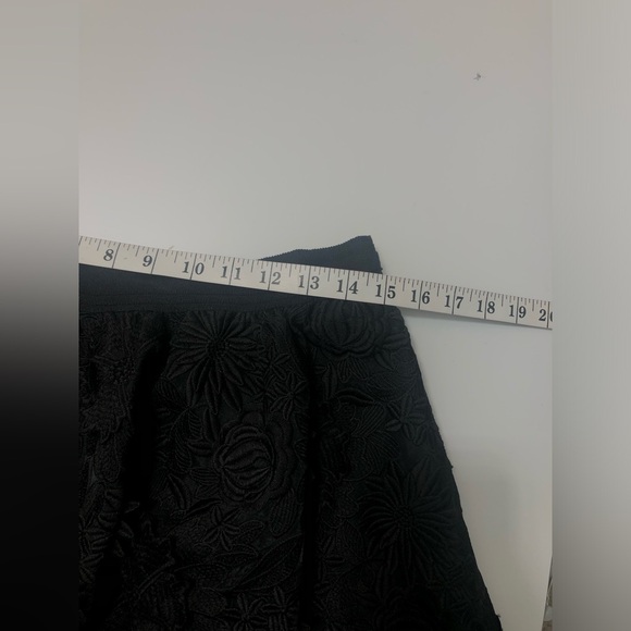 ALICE +OLIVIA WOMENS “Tevin” FULL LACED SKIRT, size  10 - Picture 11 of 13